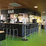 Auberge De Jeunesse Hi Paris Yves Robert