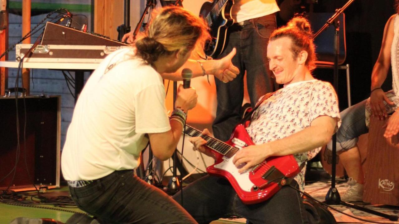 Hi Yves Robert Paris